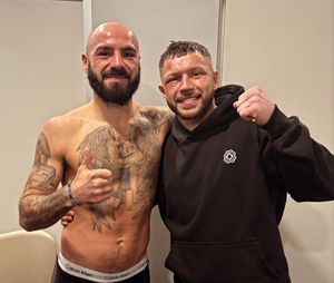 Image post by @MatchroomBoxing on Twitter