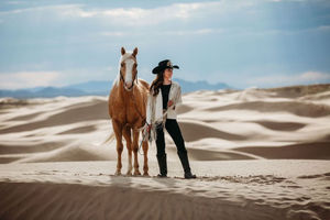 Image post by @cowgirlmagazine on Instagram