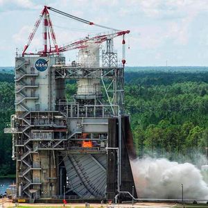 Image post by @nasaartemis on Instagram