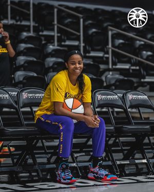 Image post by @la_sparks on Instagram