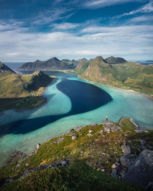 Image post by @9gag on Instagram