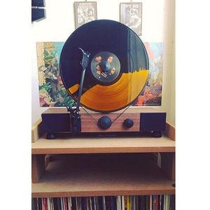 Image post by @vinylmeplease on Instagram