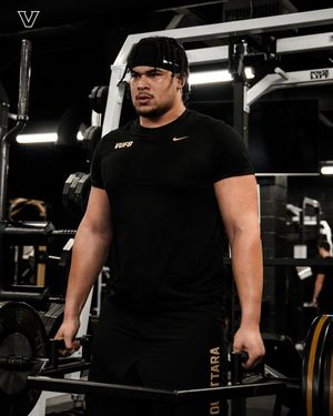 Image post by @VandyFootball on Twitter