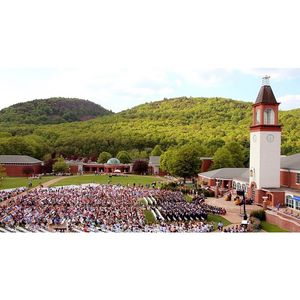 Image post by @quinnipiacu on Instagram