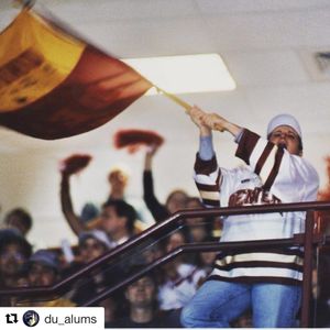 Image post by @du_hockey on Instagram