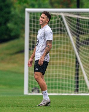 Image post by @aaronherrera_22 on Instagram