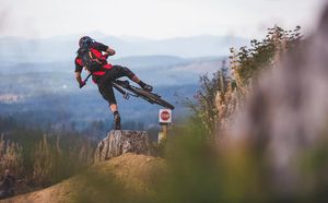 Image post by @foxmtb on Instagram