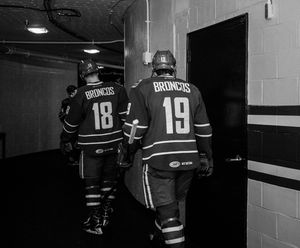 Image post by @UticaComets on Twitter