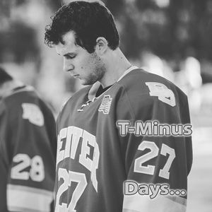 Image post by @du_hockey on Instagram