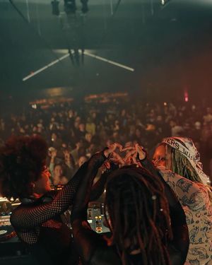 Image post by @cocoandbreezy on Instagram