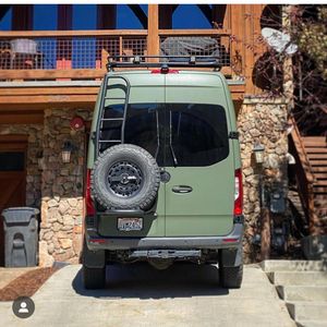Image post by @owl.van.engineering on Instagram