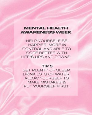 Image post by @prettylittlething on Instagram