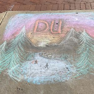 Image post by @du_hockey on Instagram