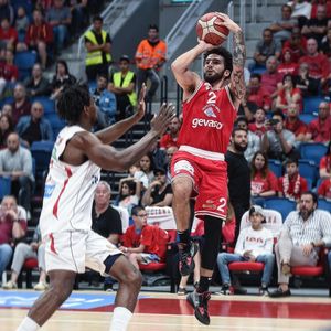 Image post by @uvamenshoops on Instagram