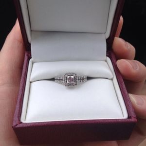 Image post by @helzbergdiamonds on Instagram