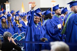 Image post by @hofstrau on Instagram