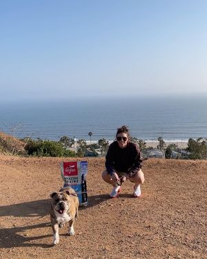 Image post by @hilaryknight on Instagram
