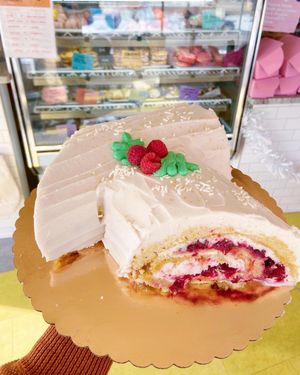 Image post by @goldenrodpastries on Instagram