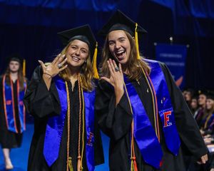 Image post by @gatorsswimdv on Instagram