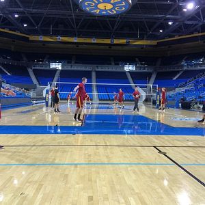 Image post by @uscmensvolley on Instagram