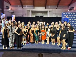 Image post by @etbu_softball on Instagram