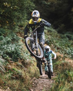 Image post by @foxmtb on Instagram