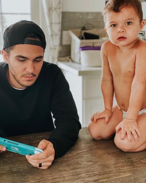 Image post by @therealcarlospena on Instagram