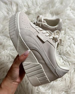 Image post by @dsw on Instagram