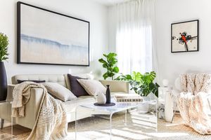 Image post by @themainemag on Instagram