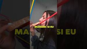 Video post by @arianamtz on YouTube