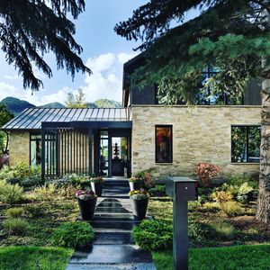 Image post by @christiesrealestate on Instagram