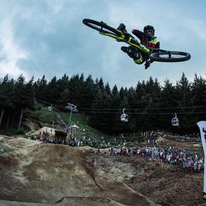Image post by @foxmtb on Instagram