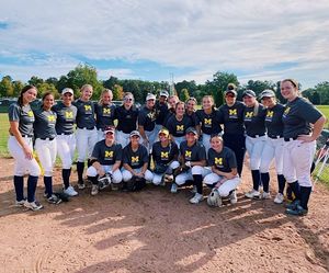 Image post by @umdearbornsoftball on Instagram