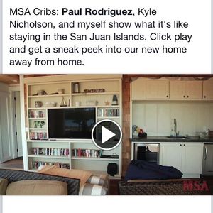 Image post by @mannysantiago on Instagram