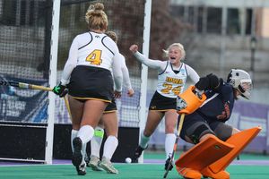 Image post by @iowafieldhockey on Twitter