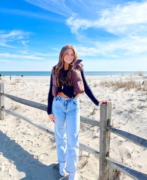 Image post by @charlottezta on Instagram