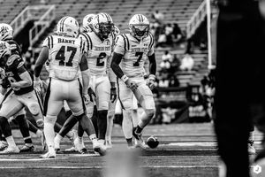 Image post by @jamesbehindlens on Twitter