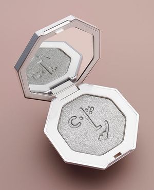 Image post by @fentybeauty on Instagram