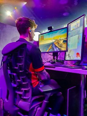 Image post by @FaZeClan on Twitter