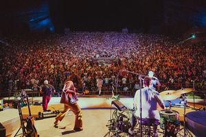 Image post by @youngthegiant on Instagram