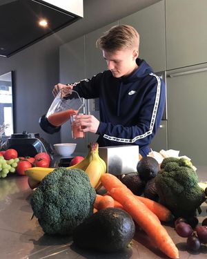 Image post by @odegaard.98 on Instagram
