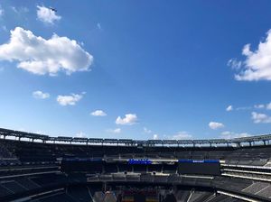 Image post by @metlifestadium on Instagram