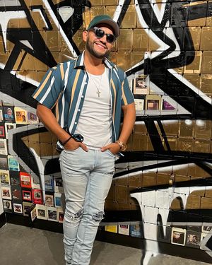 Image post by @frankraymusic on Instagram