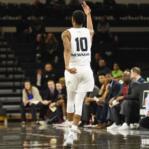 Image post by @golden_grizzlies on Instagram