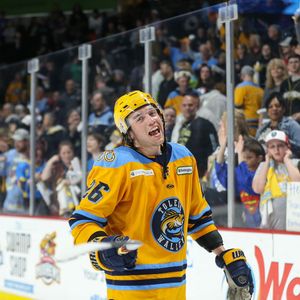Image post by @echlhockey on Instagram