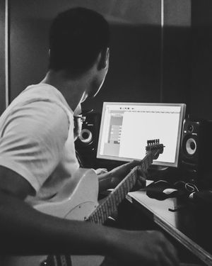 Image post by @thedaresband on Instagram