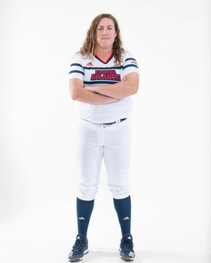 Image post by @fausoftball on Instagram