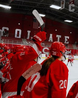 Image post by @cornellwhockey on Instagram