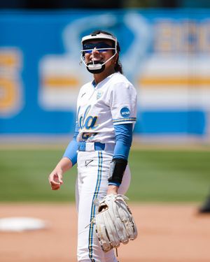 Image post by @uclasoftball on Instagram