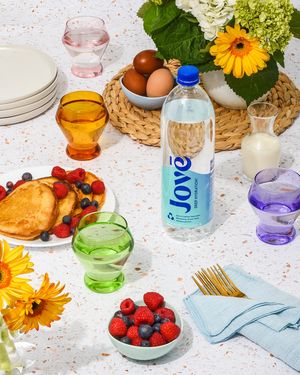 Image post by @drinkjove on Instagram